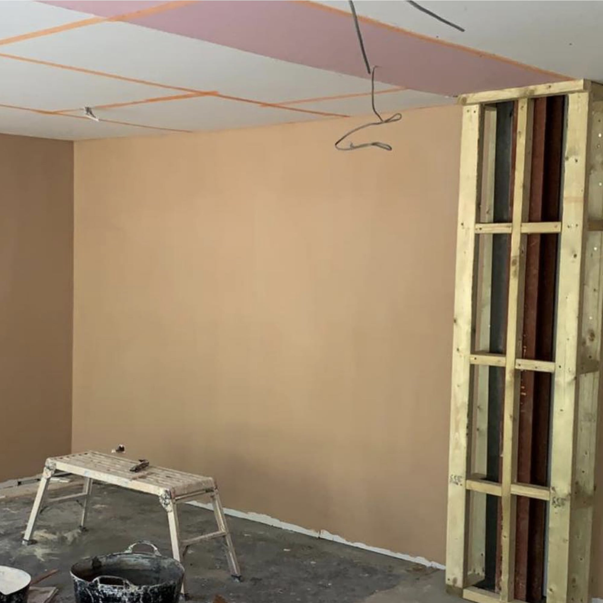 Sideroom Walls and Ceiling plasterboard